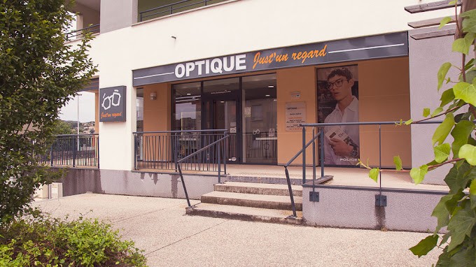 OPTIQUE JUST’UN REGARD spécialiste de l'optique et des lunettes pour enfants à SAINT-PRIEST-EN-JAREZ